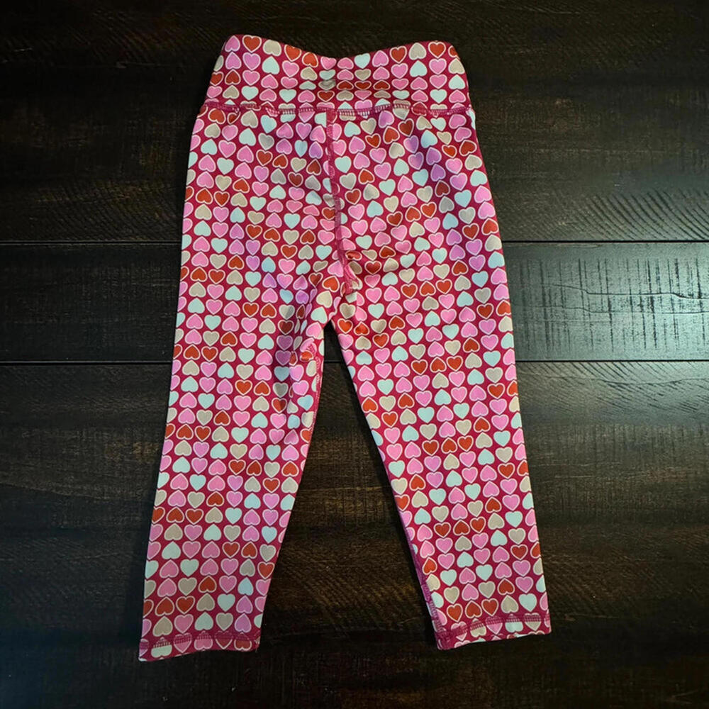 GapFit Hearts Crop Leggings Pink Red White Girls Size S 6 7 Activewear Sporty - Picture 4 of 9